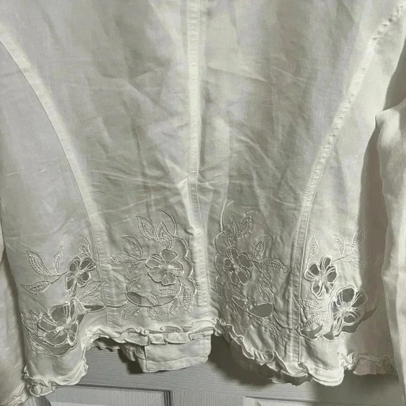 - Collection linen cutout blouse sz m - Picture 5 of 5
